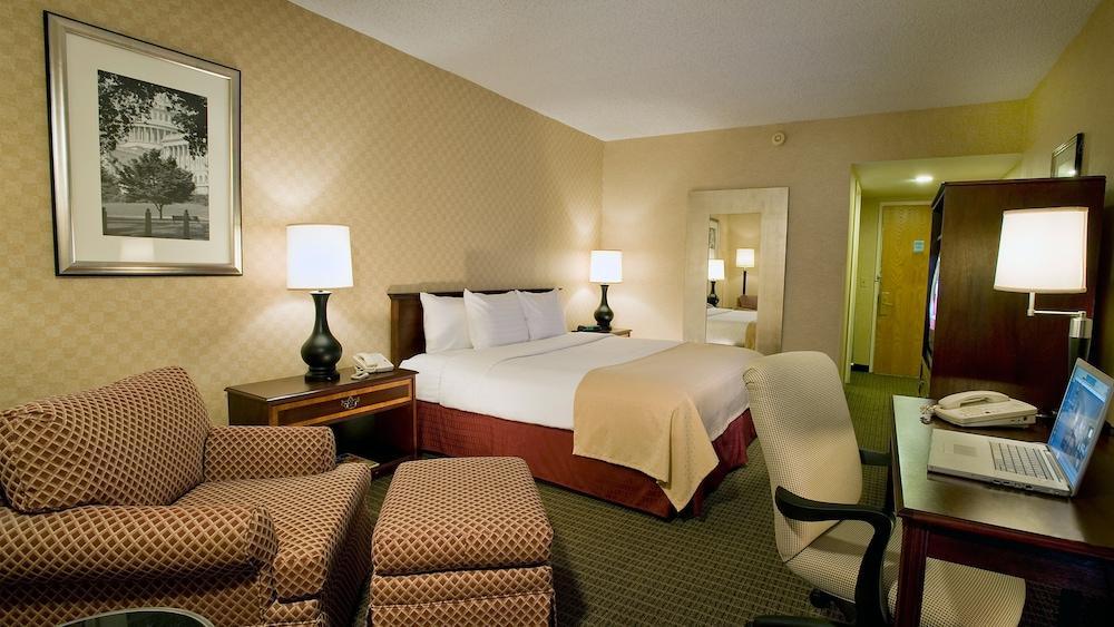 Holiday Inn Washington-Dulles International Airport By Ihg Sterling Exterior foto