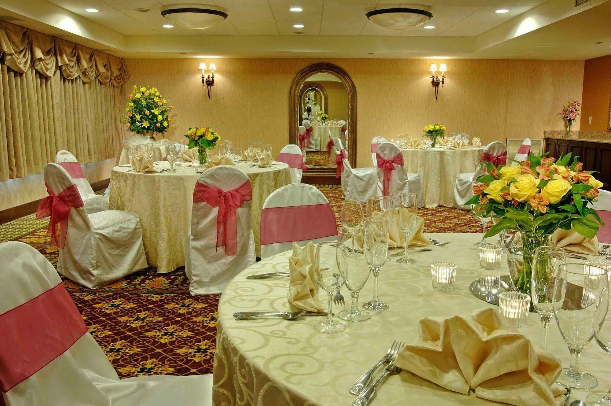 Holiday Inn Washington-Dulles International Airport By Ihg Sterling Restaurant foto
